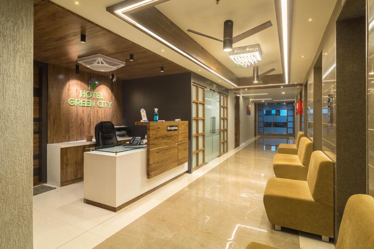 Hotel Green City Гандинагар Экстерьер фото